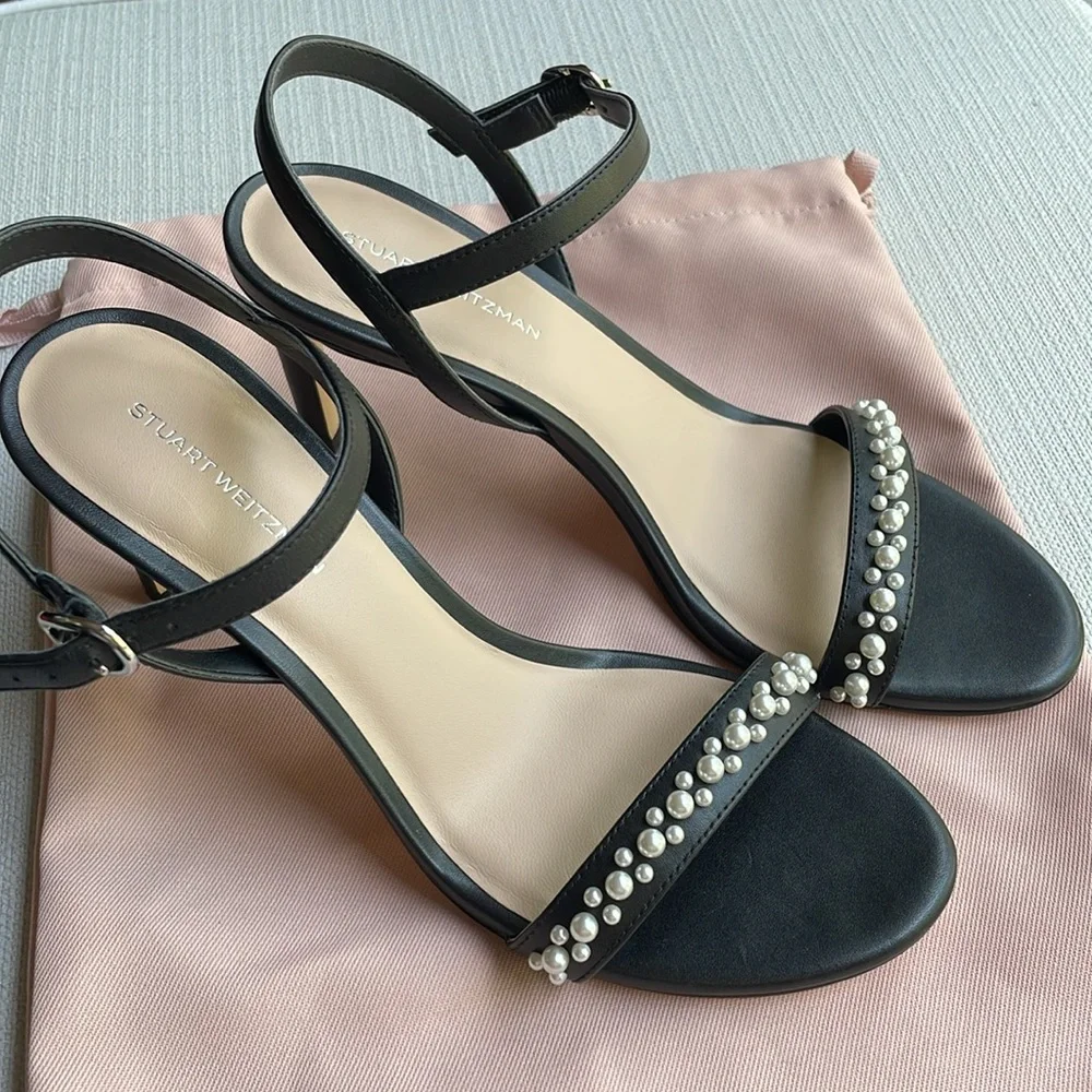 Stuart Weitzman dancer Sandals - black with Pearl Accents - size 8